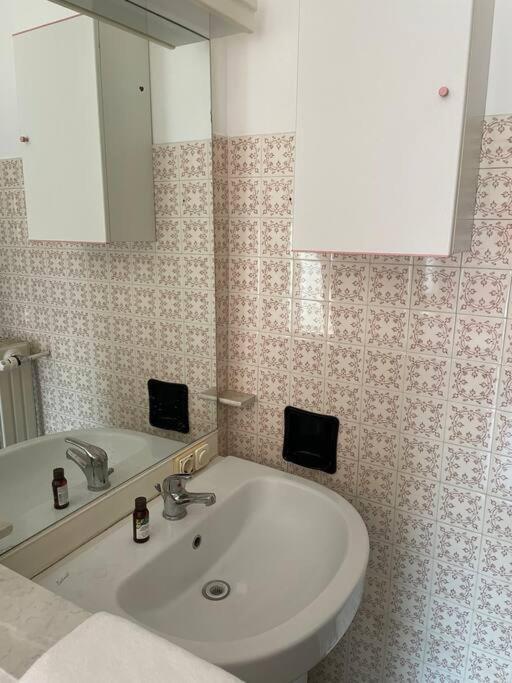 Iris Hosting Appartamenti Per Famiglie Favaro Veneto Exterior foto
